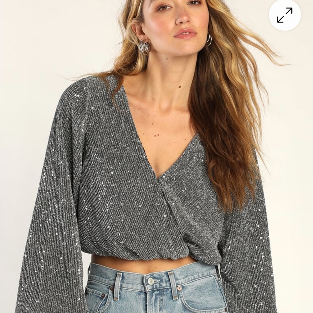 Lulu’s Sparkling Inclination Silver Lurex Plisse Sequin Top~ new w/o tags